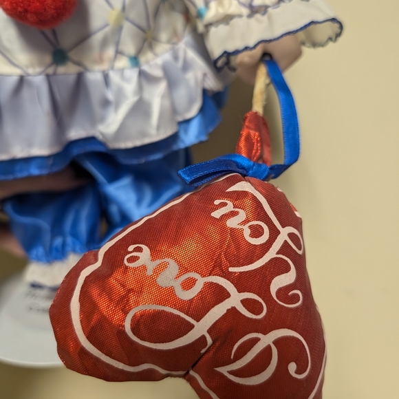 Vintage Heritage Mint Clown Collection Doll With I Love You Heart Balloon - Picture 7 of 12